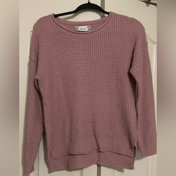 Pink blousy sweater. Barely worn in great condition - Picture 1 of 2